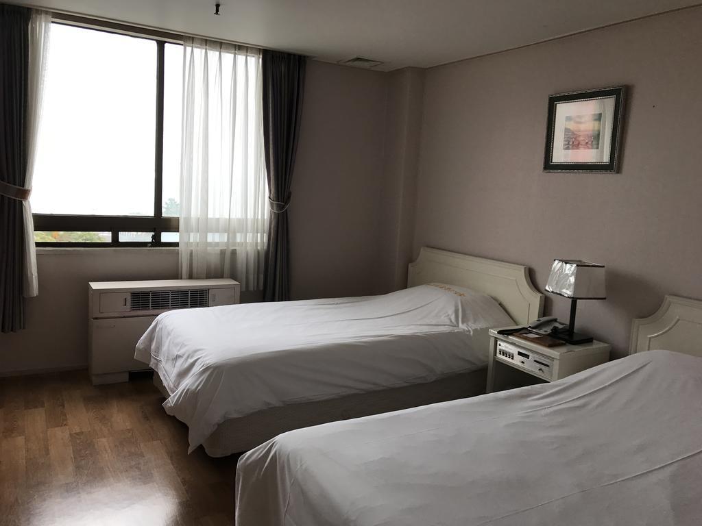 Jeju Seoul Tourist Hotel Экстерьер фото